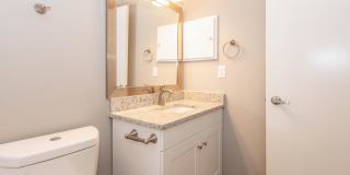 Camelot Apartments Gallery 93