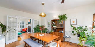Oakenshawe 5-Bedroom, 2-Bathroom Home Close to Johns Hopkins Gallery 10