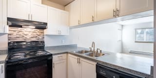 Pine Ridge Apartment Homes Gallery 16