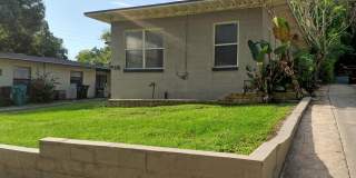 One room Duplex near Downtown Available Now! Gallery 1
