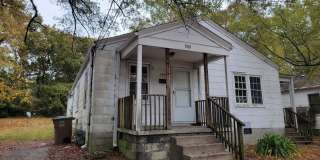 2 Bedroom 1 Bathroom Duplex! Gallery 1