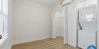 701 W Plaza Pl Gallery 23