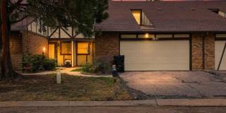 Spacious 4BR Townhome in Colorado Springs Gallery 1