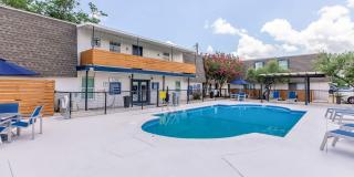 The Lynx Apartments and Townhomes Gallery 17