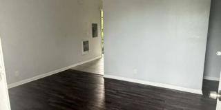 1305 W 6th St #1-4 Gallery 11