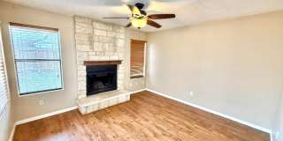 Townhome for Lease in North Austin! Gallery 3