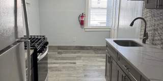 4724-26 LONGSHORE Avenue unit: 6 Gallery 1