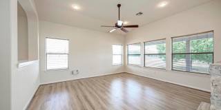 Large home in Pflugerville!  3 car garage - Highland Park Neighborhood Gallery 25