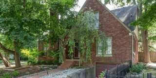 5695 North College Avenue 5695 North College Avenue Gallery 1