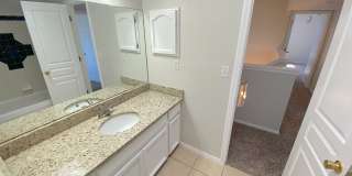 Beautiful North Hills Refrig A/C Home with Pool! Gallery 25
