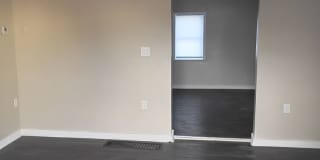 Charming 3 - Bedroom Property in Prime Location Gallery 5