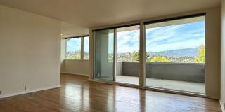 3 bedroom, 2 bathroom top floor corner unit with amazing views for rent! Gallery 1
