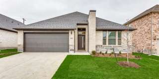 4923 Bellhurst Drive Gallery 1