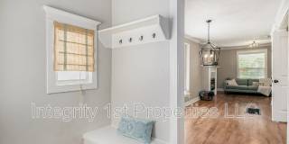 4419 State Line Road Gallery 11