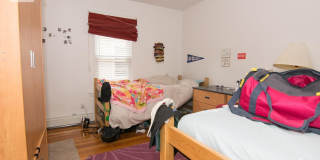 Charming 6 Bedroom-No Broker Fee Gallery 5