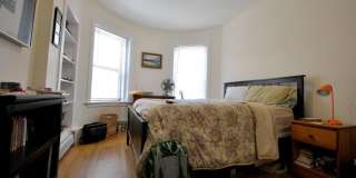 Brighton 3 Bed – Heat & Hot Water Included – Renovated – No Fee Gallery 4
