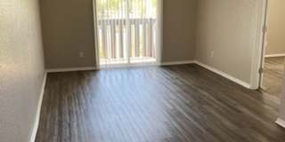 River Walk Apartments Gallery 72