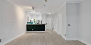 835 NE 19th Ave Gallery 8