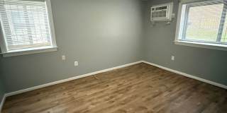 Cozy 1 Bedroom 1 Bathroom Condo- Conveniently Located at DC line Gallery 14