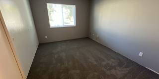 Spacious 2 Bed, 2 Bath Condo – Prime Lowry Location! Gallery 9