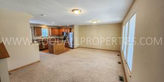 2-Bedroom, 2.5-Bath Townhome in Urbandale with a 2-Car Attached Garage! 2-Bedroom, 2.5-Bath Townhome in Urbandale with a 2-Car Attached Garage! Gallery 5