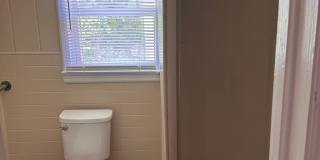 Adorable 2 BR / 1 BA - Cute affordable Home - Fort Walton Beach - Behind  ACE Hardware off Racetrack Road Gallery 8