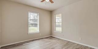 165 Eisenhower Boulevard Gallery 9