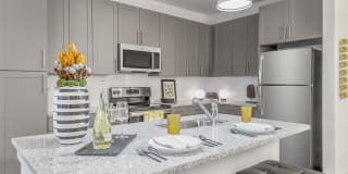 Lumeo at Tryon Park Gallery 2