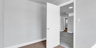 13900 Sussex Street Gallery 23
