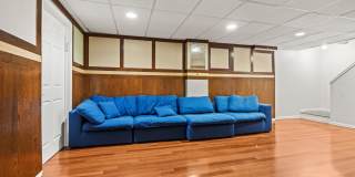 7 Linden Avenue Gallery 33