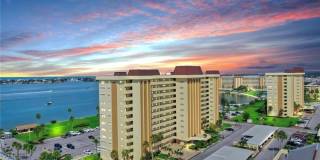 4550 COVE Circle Gallery 1