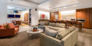 660 Washington Gallery 46