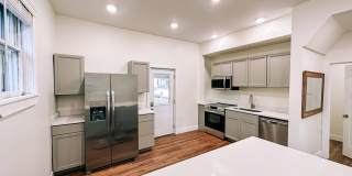 **FULLY REMODELED** (AUGUST 2028) INCREDIBLE LOCATION IU CAMPUS 6 BEDS!!! Gallery 8