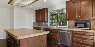 1478 Sunset Plaza Drive Gallery 8