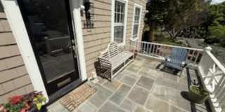 *DREAM LOCATION* 6BR Completely Renovated Duplex Gallery 5