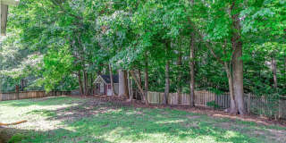 Charming 3 Bedroom Home Gallery 30