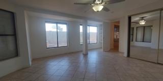 2448 W FREEWAY Lane Gallery 14