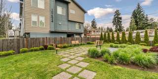 Modern Tri-Level 4BD/3.5BTH Townhouse in Lynnwood for Rent! Pet Friendly! Gallery 36