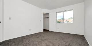 Spacious 4 Bedroom Townhome in SLC w 1 car garage Gallery 9