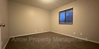 3405 Holdrege Street Gallery 6