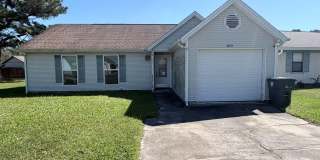 3BR/2BA Home For Rent: NO CARPET Gallery 1