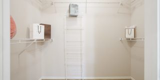 Escalante Gallery 30