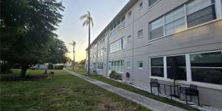 211 PASADENA AVENUE N Gallery 24