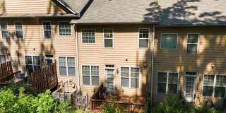 1798 Oakbrook Lane NW Gallery 37
