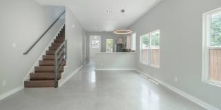 817 Potomac Gallery 17