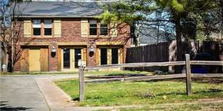 Unique with a Artsy Flare    2 Bed/1.5 Bath in Edgemere Park $995/month! Gallery 3
