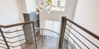MODERNO Metro Luxury Living Gallery 32
