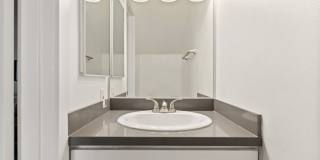 Parkway Plaza Apartments Gallery 5