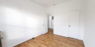 35 ROCK ST Gallery 24