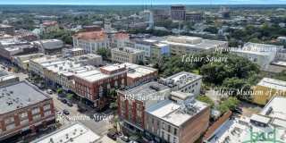 2 BED | 2 BATH | DOWNTOWN CONDO | GARAGE PARKING INCLUDED Gallery 3